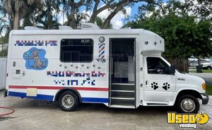 2006 E450 Pet Care Grooming Truck Pet Care / Veterinary Truck Florida Gas Engine for Sale
