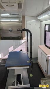 2006 E450 Pet Care / Veterinary Truck Fresh Water Tank Washington Gas Engine for Sale