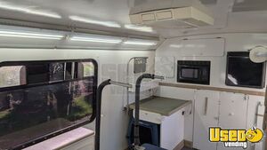 2006 E450 Pet Care / Veterinary Truck Generator Washington Gas Engine for Sale