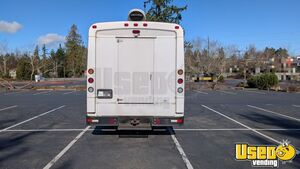 2006 E450 Pet Care / Veterinary Truck Insulated Walls Washington Gas Engine for Sale