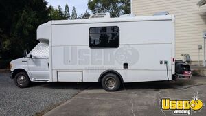 2006 E450 Pet Care / Veterinary Truck Washington Gas Engine for Sale