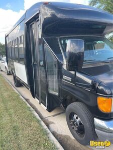 2006 E450 Shuttle Bus Air Conditioning Wisconsin Gas Engine for Sale