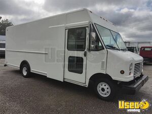 Ready to Convert - 2006 Ford E450 Step Van DIY Mobile Business Unit for Sale in Texas!