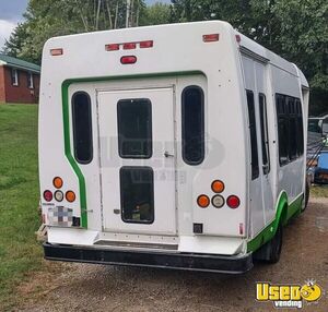 2006 E55 Ice Cream Truck Ice Cream Truck Removable Trailer Hitch Tennessee Gas Engine for Sale