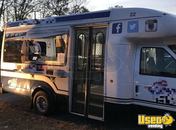 2006 Econoline All-purpose Food Truck Connecticut Gas Engine for Sale