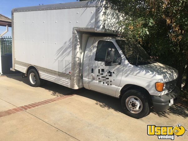 2006 Econoline Catering Food Truck Catering Food Truck California Gas Engine for Sale