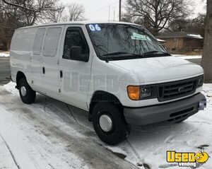 2006 Econoline E250 Other Mobile Business Removable Trailer Hitch Nebraska Gas Engine for Sale