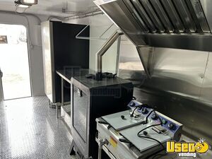 2006 Econoline E450 Barbecue Food Truck Air Conditioning Saskatchewan Gas Engine for Sale