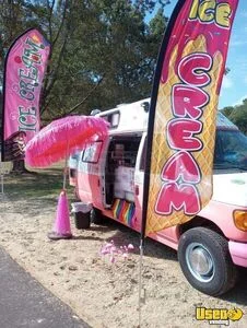 2006 Econoline Ice Cream Truck Air Conditioning New Hampshire Gas Engine for Sale
