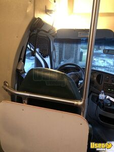 2006 Econoline Shuttle Bus Shuttle Bus 16 Louisiana Gas Engine for Sale
