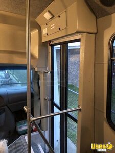 2006 Econoline Shuttle Bus Shuttle Bus 17 Louisiana Gas Engine for Sale