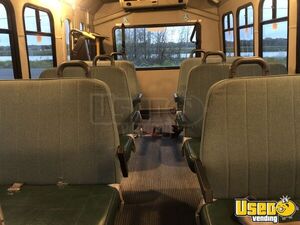 2006 Econoline Shuttle Bus Shuttle Bus 24 Louisiana Gas Engine for Sale