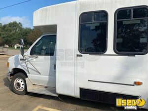 2006 Econoline Shuttle Bus Shuttle Bus Air Conditioning Louisiana Gas Engine for Sale