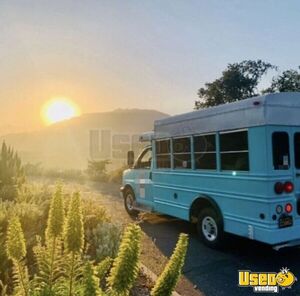 Well Maintained - 2006 Chevy Express 3500 Bus Conversion | Skoolie Bus for Sale in Texas!!!