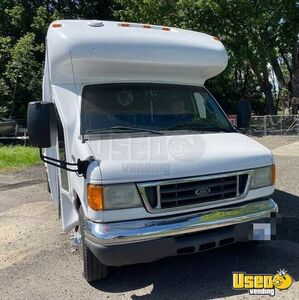 2006 F-450 Kitchen Food Truck All-purpose Food Truck Concession Window Washington Gas Engine for Sale