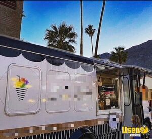 2006 F350 Snowball Truck Concession Window California Gas Engine for Sale