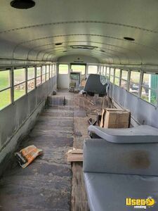 2006 F65 Gutted Bus School Bus Air Conditioning Maine Diesel Engine for Sale