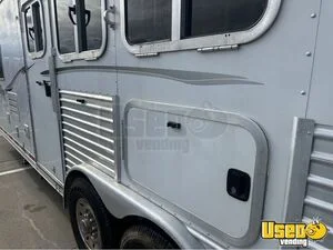 2006 Featherlite 3-horse Lq Trailer 6 Nebraska for Sale