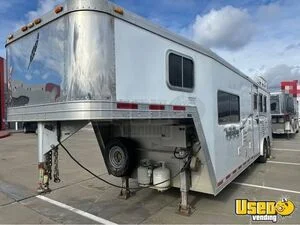 2006 Featherlite 3-horse Lq Trailer Restroom Nebraska for Sale