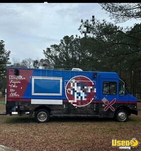 2006 Food Truck All-purpose Food Truck Air Conditioning North Carolina Diesel Engine for Sale