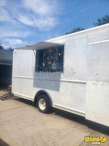 2006 Food Truck All-purpose Food Truck Air Conditioning Tennessee Gas Engine for Sale