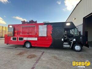 2006 Food Truck All-purpose Food Truck Air Conditioning Texas Diesel Engine for Sale