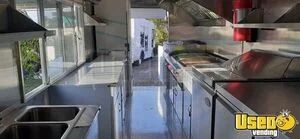 2006 Food Truck All-purpose Food Truck Deep Freezer Florida Diesel Engine for Sale