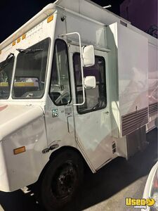 2006 Food Truck All-purpose Food Truck Diamond Plated Aluminum Flooring California for Sale
