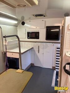 2006 Ford E-450 Wag'n Tails (elite Mobile Grooming Truck) Pet Care / Veterinary Truck Propane Tank Oregon Gas Engine for Sale