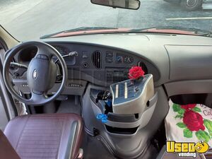 2006 Ford E350 Mobile Boutique Truck 10 Florida Gas Engine for Sale