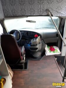 2006 Ford E350 Mobile Boutique Truck 11 Florida Gas Engine for Sale