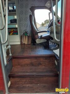 2006 Ford E350 Mobile Boutique Truck 12 Florida Gas Engine for Sale