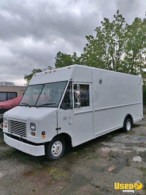 2006 Ford E450 Stepvan Wisconsin Gas Engine for Sale