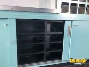 2006 Holiday Rambler Mobile Boutique Floor Drains Michigan Gas Engine for Sale
