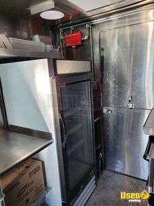 2006 Kitchen Food Truck All-purpose Food Truck Refrigerator New York Diesel Engine for Sale