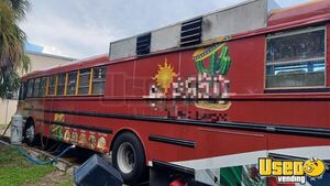 2006 Kitchen Food Truck Bus All-purpose Food Truck Florida Diesel Engine for Sale