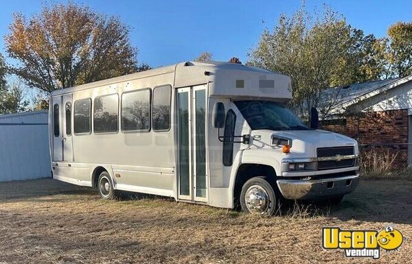 2006 Kodiak Shuttle Bus Oklahoma Gas Engine for Sale