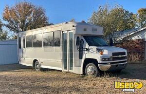 2006 Kodiak Shuttle Bus Oklahoma Gas Engine for Sale