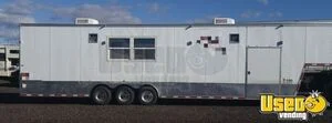 Versatile 2006 - 40 Triple Axle Concession Trailer Mobile Vending Unit for Sale in Idaho!