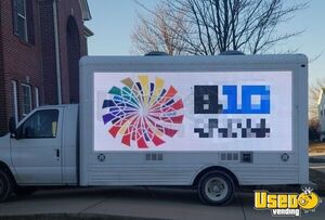 2006 Mobile Advertising Billboard Truck Marketing / Promotional Vehicle 6 Indiana Gas Engine for Sale