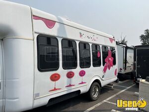 2006 Mobile Hair & Nail Salon Truck Virginia Diesel Engine for Sale