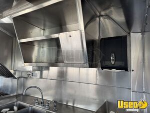 2006 Mt 45 All-purpose Food Truck Salamander / Overhead Broiler California Diesel Engine for Sale