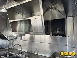 2006 Mt 45 All-purpose Food Truck Salamander / Overhead Broiler California Diesel Engine for Sale