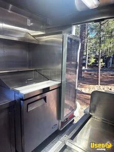 2006 Mt45 Kitchen Food Truck All-purpose Food Truck Fresh Water Tank Arizona Gas Engine for Sale