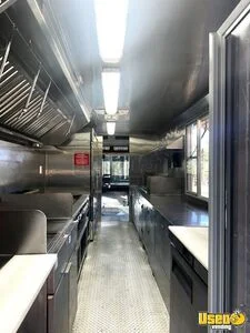 2006 Mt45 Kitchen Food Truck All-purpose Food Truck Reach-in Upright Cooler Arizona Gas Engine for Sale