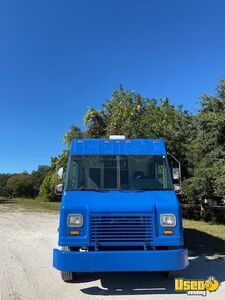 2006 Mt45 Step Van Food Truck All-purpose Food Truck Air Conditioning Florida Diesel Engine for Sale