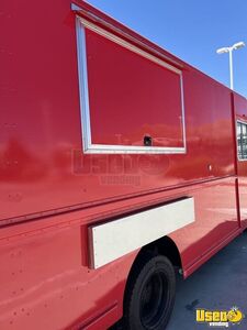 2006 Mt45 Step Van Food Truck All-purpose Food Truck Floor Drains California Diesel Engine for Sale