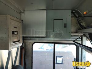 2006 Mt45 Step Van Kitchen Food Truck All-purpose Food Truck Work Table California Gas Engine for Sale