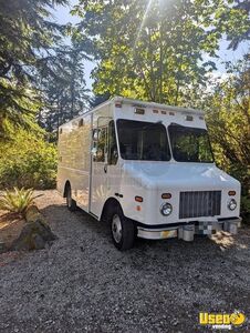 2006 21' Freightliner MT45 Step Van Truck for Mobile Business for Sale in Washington!