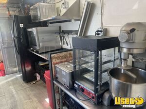 2006 Mt45 Utilimaster Bakery Food Truck Surveillance Cameras Florida Diesel Engine for Sale